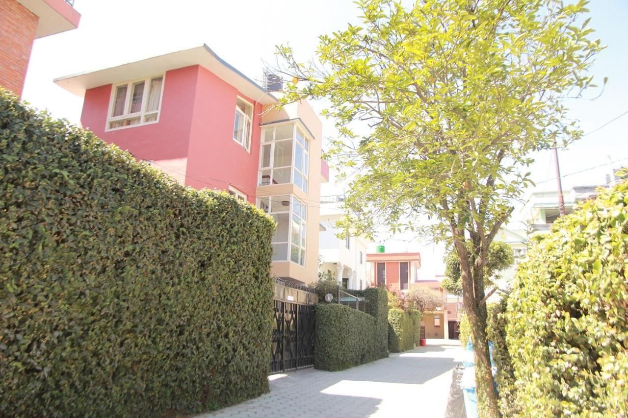 Ojas Wellness B&B Lalitpur Экстерьер фото