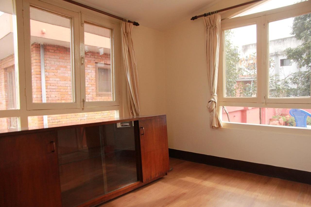 Ojas Wellness B&B Lalitpur Экстерьер фото